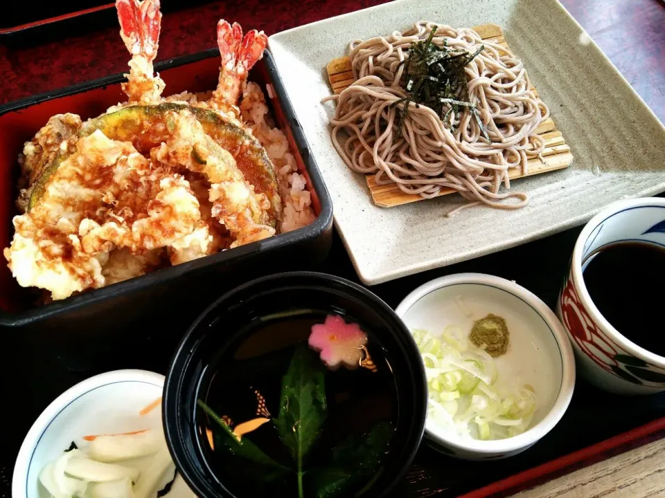 天丼とお蕎麦のランチ♪|Kashimanakitchenさん