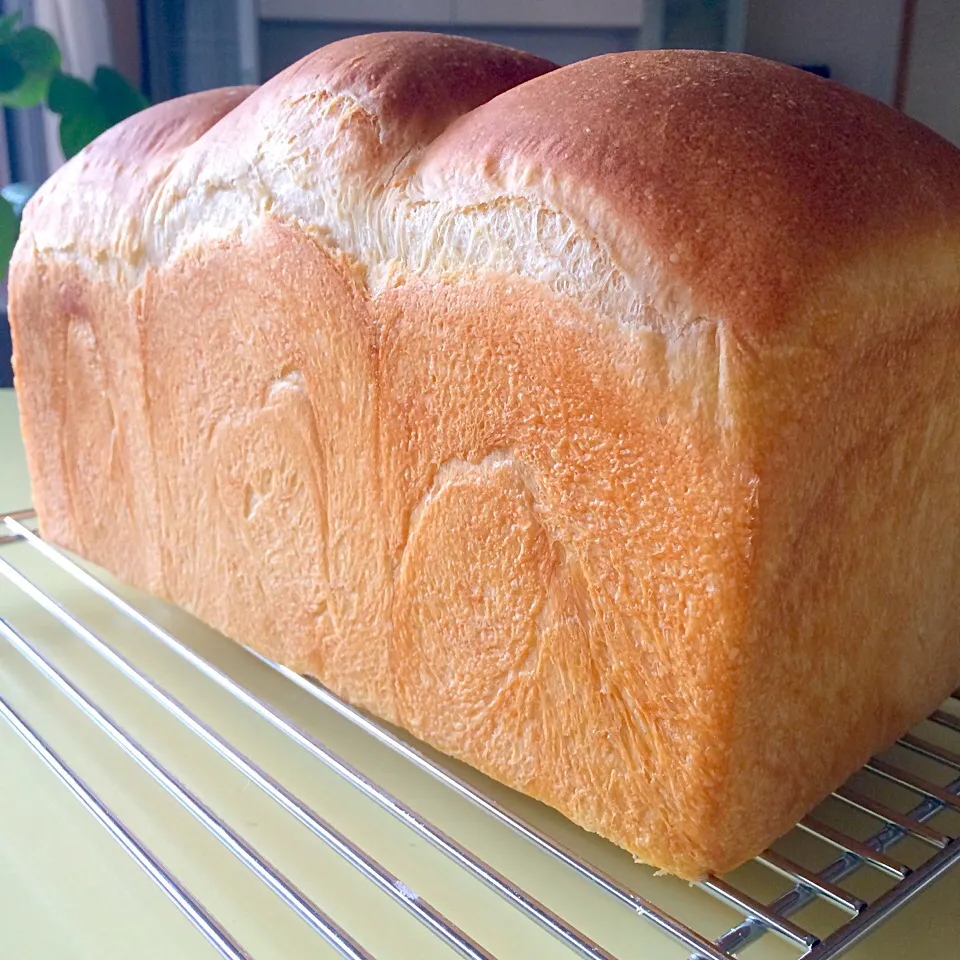 イギリスパン(「CENTRE THE BAKERYの食パンとサンドイッチ」のレシピで)|のぶコさん