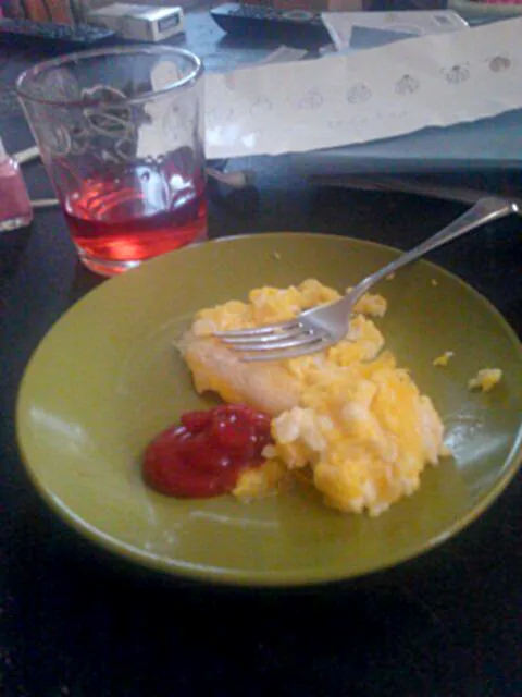 My eggs with homemade juice and ketchup sriracha|Jack Polandさん