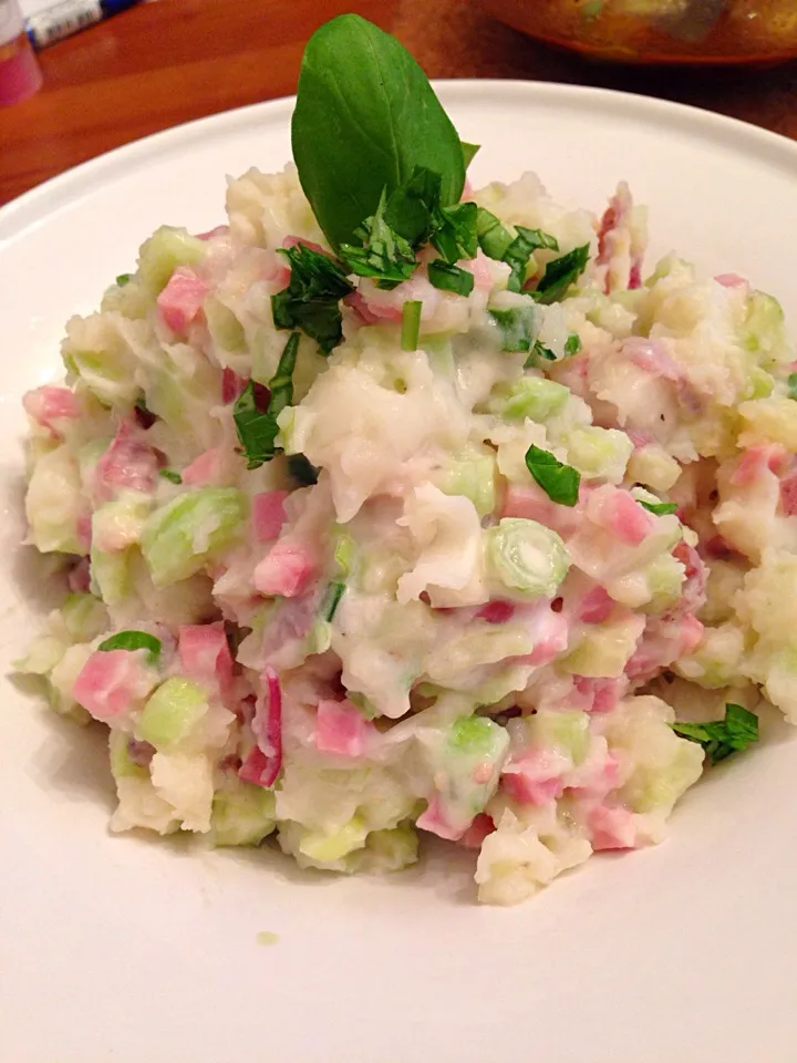 Cucumber hem smashed potato and onion salad|Cindy Fengさん