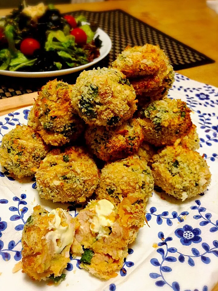 ともさんの料理 豚挽き肉とほうれん草のチーズボール♪の鶏バージョン|かずきっちんさん