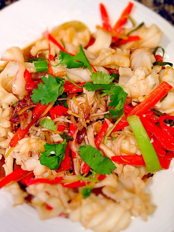 Snapdishの料理写真:Ginger Chili squid|Allissa Zhaoさん