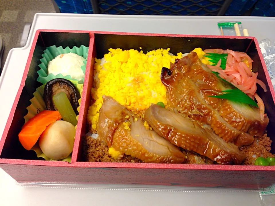 Shinkansen bento lunch|yeni kartikasariさん