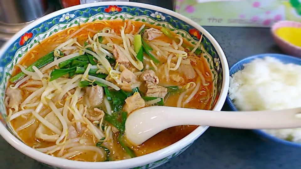 北海道東川町 蝦夷ラーメン ホルモン味噌|560さん