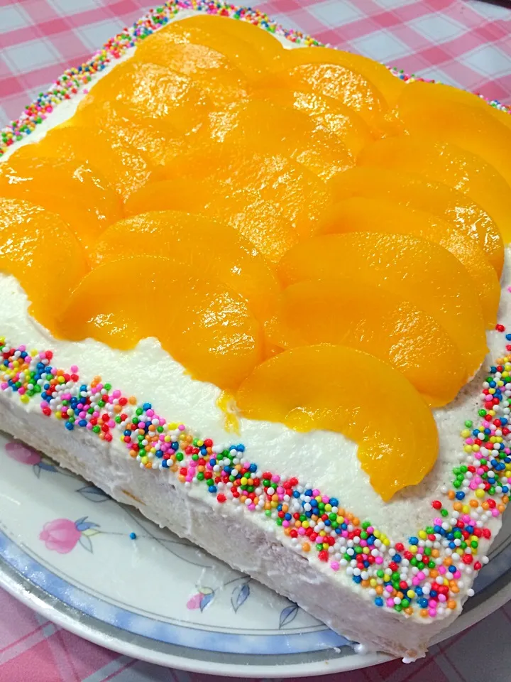 Snapdishの料理写真:peach cake|shirlynさん