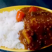 Snapdishの料理写真:カレーライスじゃがいも、玉ねぎ、オクラ|太一郎さん