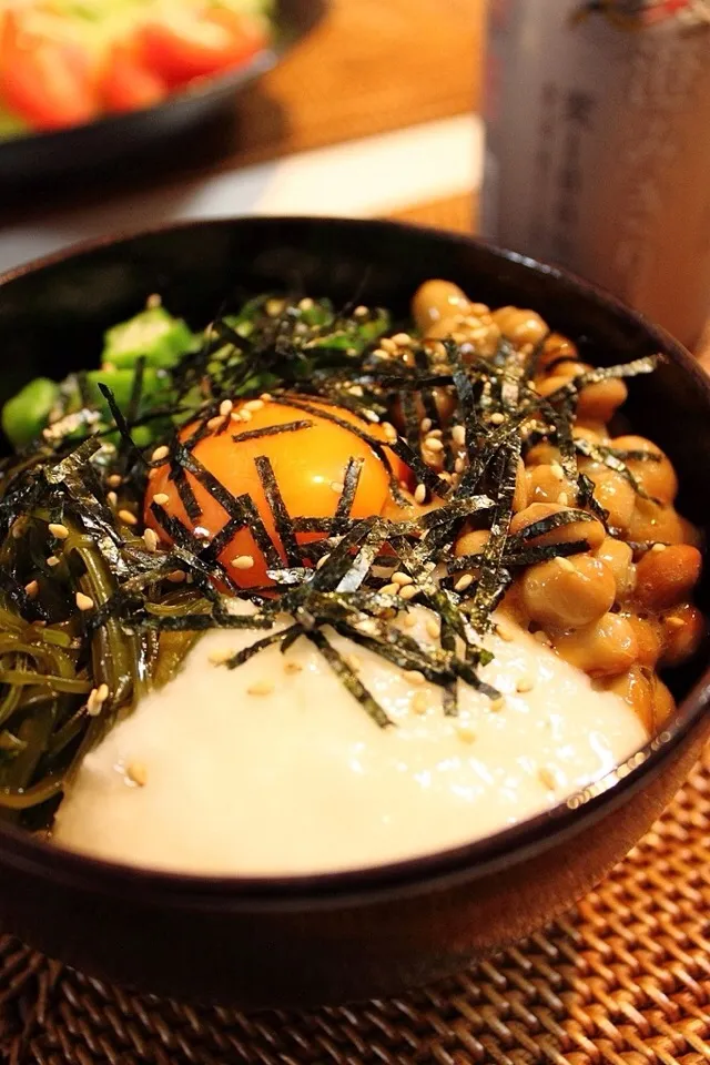 Snapdishの料理写真:ネバネバ丼|はさん