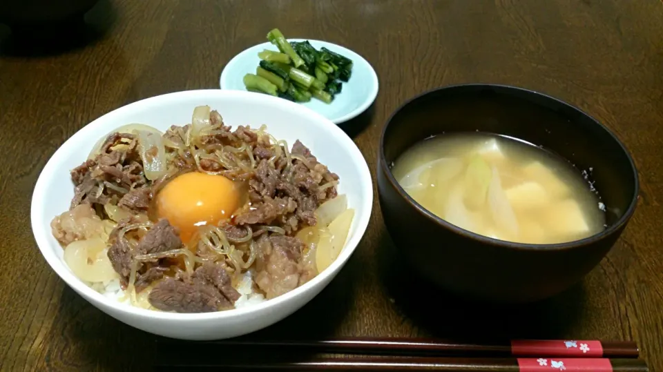 牛丼&豆腐とネギの味噌汁|えっちゃんさん