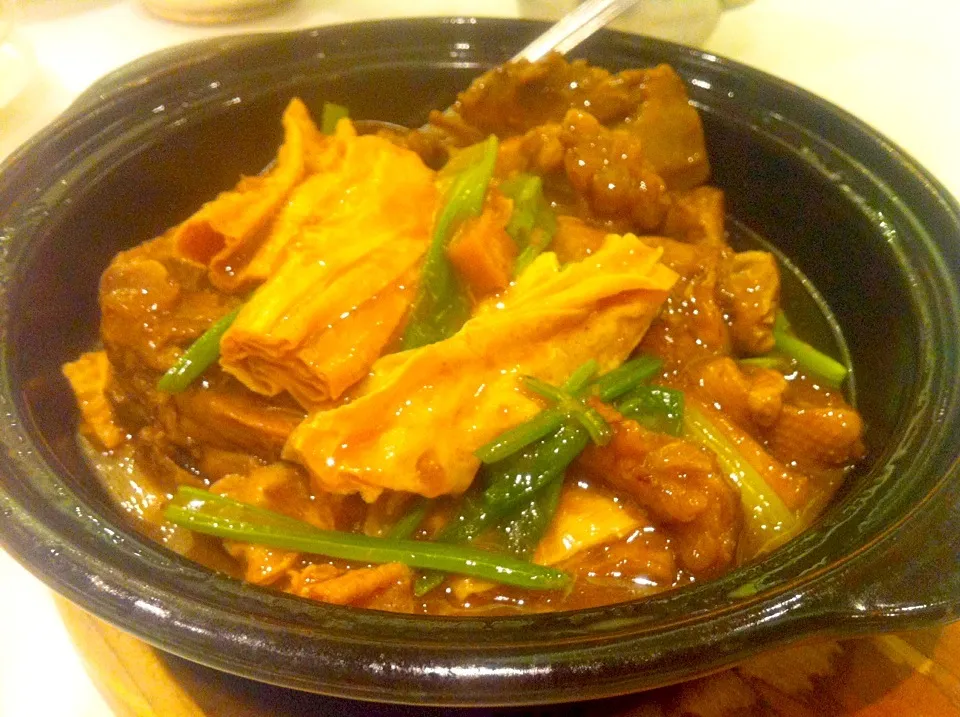 Braised duck with fermented bean curd paste & soya sauce|skyblueさん