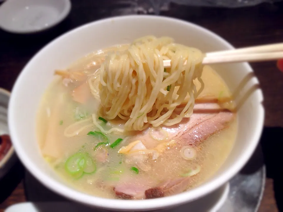 Snapdishの料理写真:塩あさりラーメン|Dora.Mさん