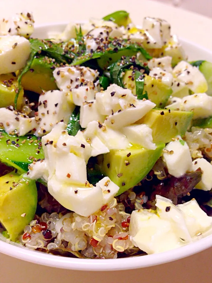 Super yummy quinoa salad :) メチャクチャ美味しいキヌアサラダ^ ^ 夏の食欲ダウン時にはちょうど良いです♪|Tanuさん