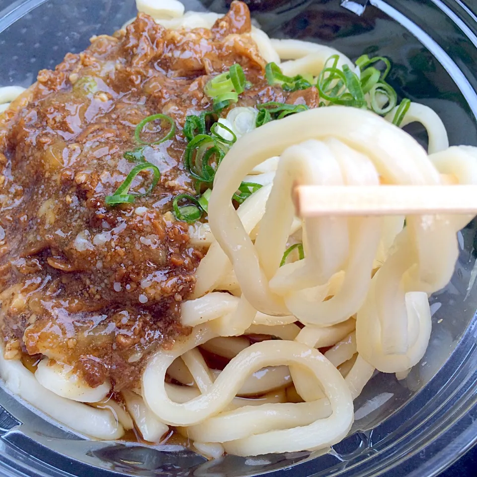 Snapdishの料理写真:冷し肉ぶっかけ讃岐うどん|maixx ใหม่さん