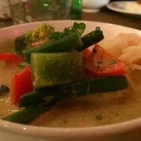 Snapdishの料理写真:Bali prawn curry|rebekah thompsonさん