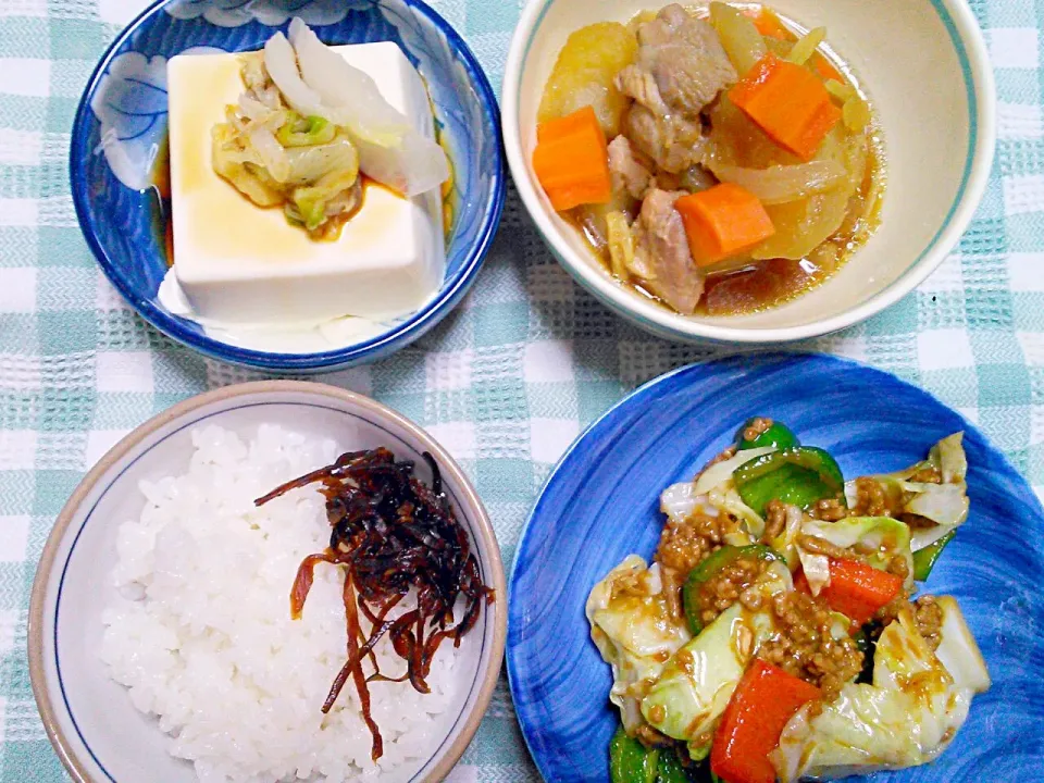 肉味噌キャベツ　鶏じゃが生姜風味|エツ次郎さん