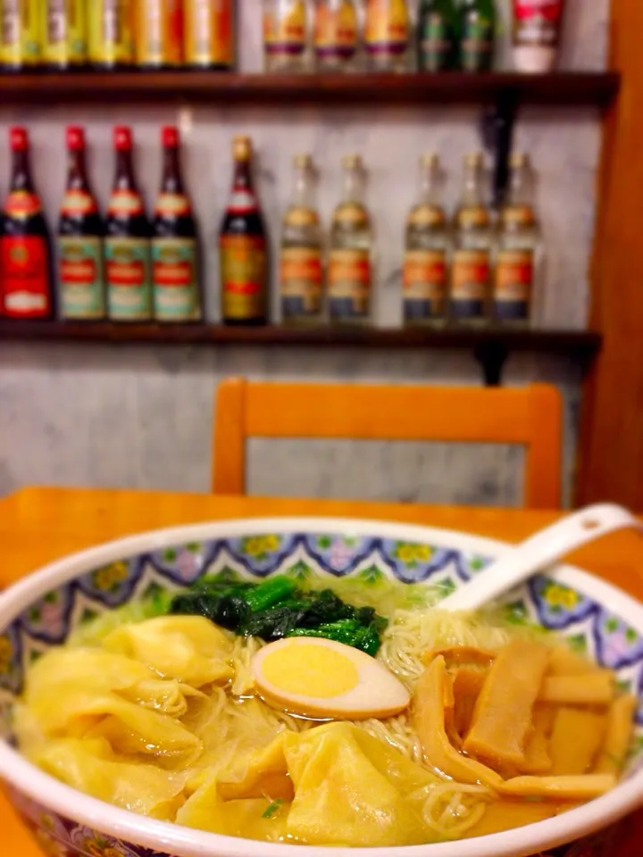 海老ワンタン麺 横浜中華街 揚州商人|tonさん