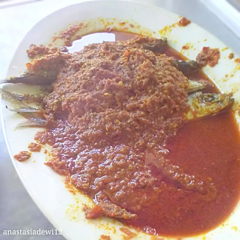 Teri Balado (Anchovy in  Chilli Sauce).|Anastasia Dewiさん