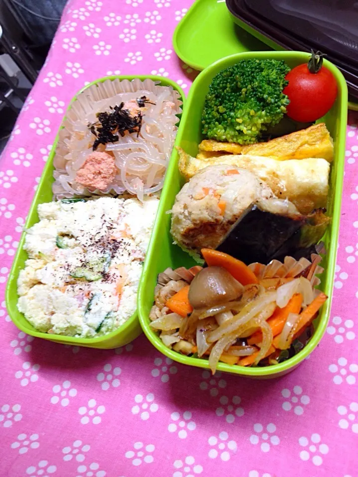 朝とネタほぼ一緒。鯖焼いたんと野菜炒めカレー風味は作った(^^;;|ハルさん