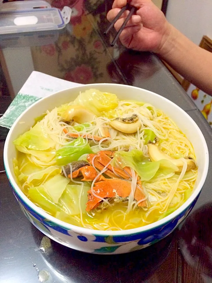 “crab wiz abalone”Yummy！Rice noodles～|姜君娉さん