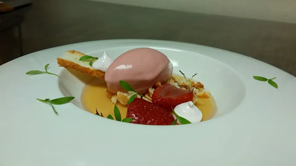 Snapdishの料理写真:white chocolate strawberry ice cream, rose water marshmallows, white choc panna cotta, champagne gelee, mascerated strawberries, Angel food cake toast.|TheEffinChefさん