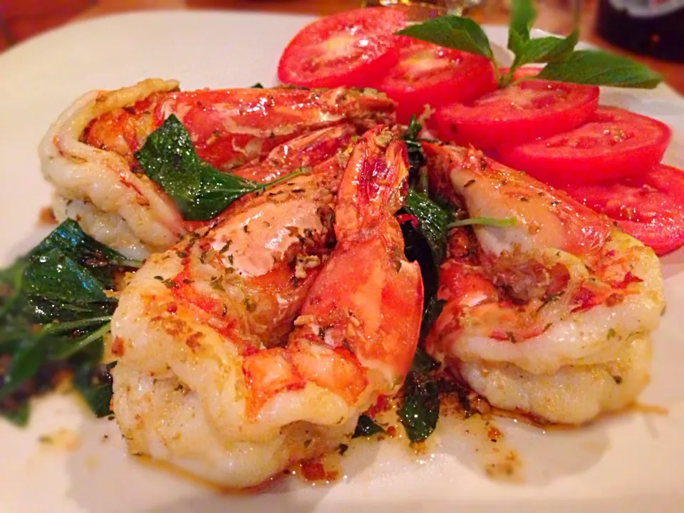 Italian Basil garlic Tiger King Prawns|โมโม่ ชมภิรมณ์ โอไบรอันさん