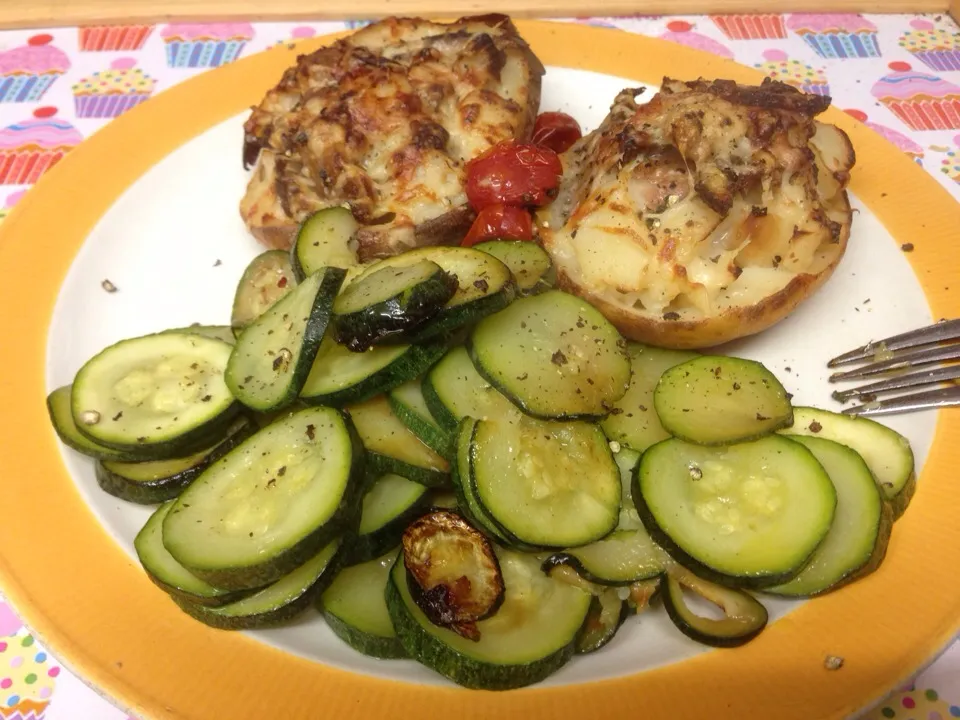 Twice baked potato and courgettes with roast tomatoes|Alan (Fred) Pipesさん