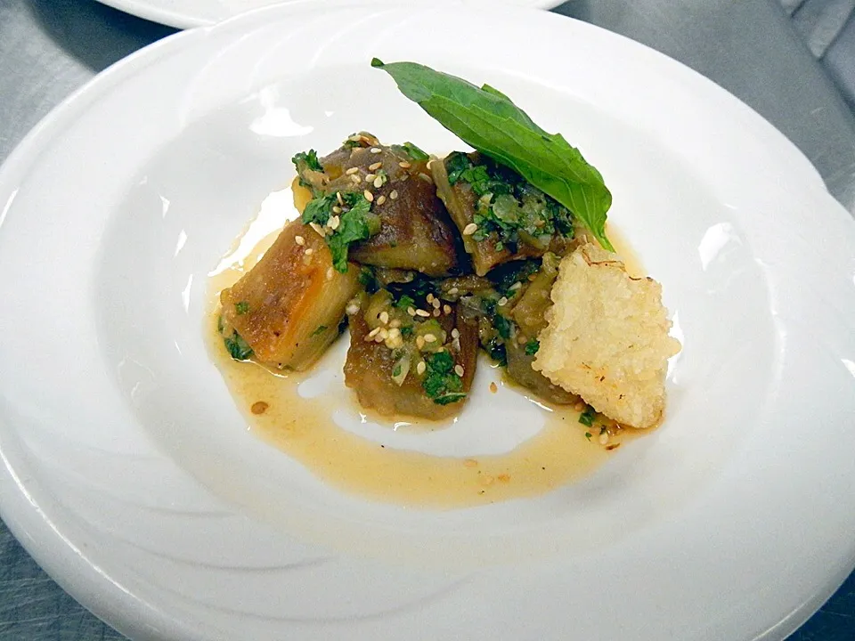 Yam Makeua Issaan (Grilled Eggplant Salad)|Woo J. Parkさん