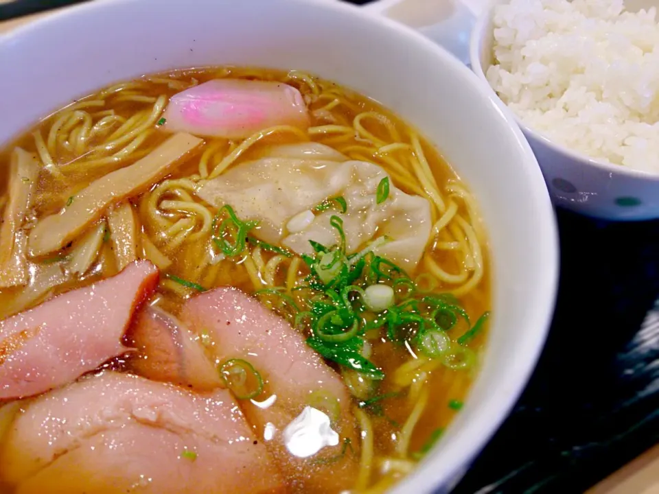 ワンタン麺@峯屋ランチ♪|Yuka Nishizawaさん