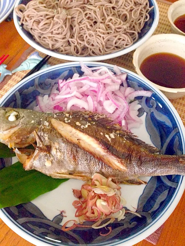 Snapdishの料理写真:焼きイサキ蕎麦♪|ちーちさん