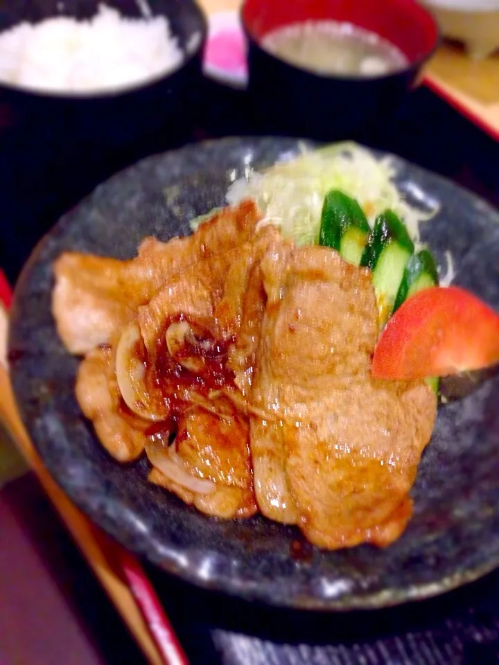 三元豚ロースの生姜焼き定食|石田尚之さん