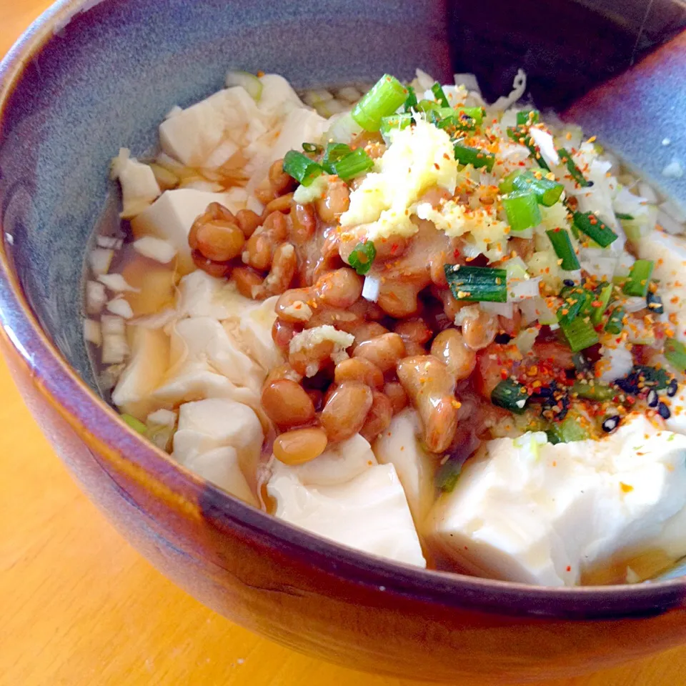 納豆と豆腐のぶっかけある意味親子丼|カウンター嬢さん