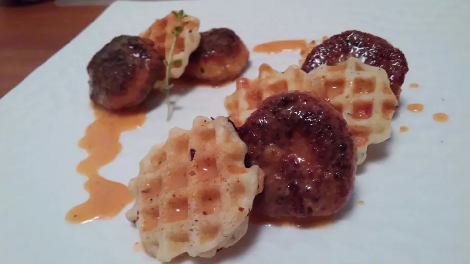 chicken mousse nuggets, bacon thyme wafflettes, maple buffalo syrup|TheEffinChefさん