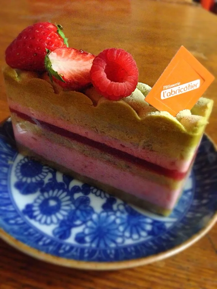 Birthday Cake♡♡|Petr Holyさん