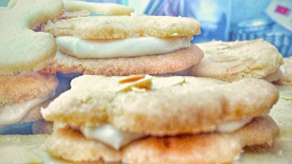 mandel cookies with Green tea cream|Eléonora Dさん