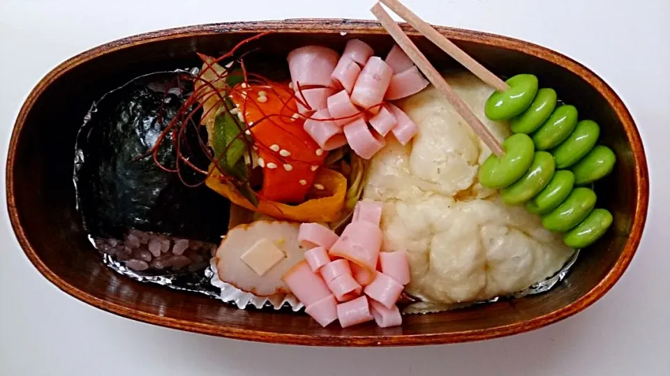 中華弁当♪手作り肉まん、回鍋肉、メンマの赤米おにぎり☆|aaotaさん