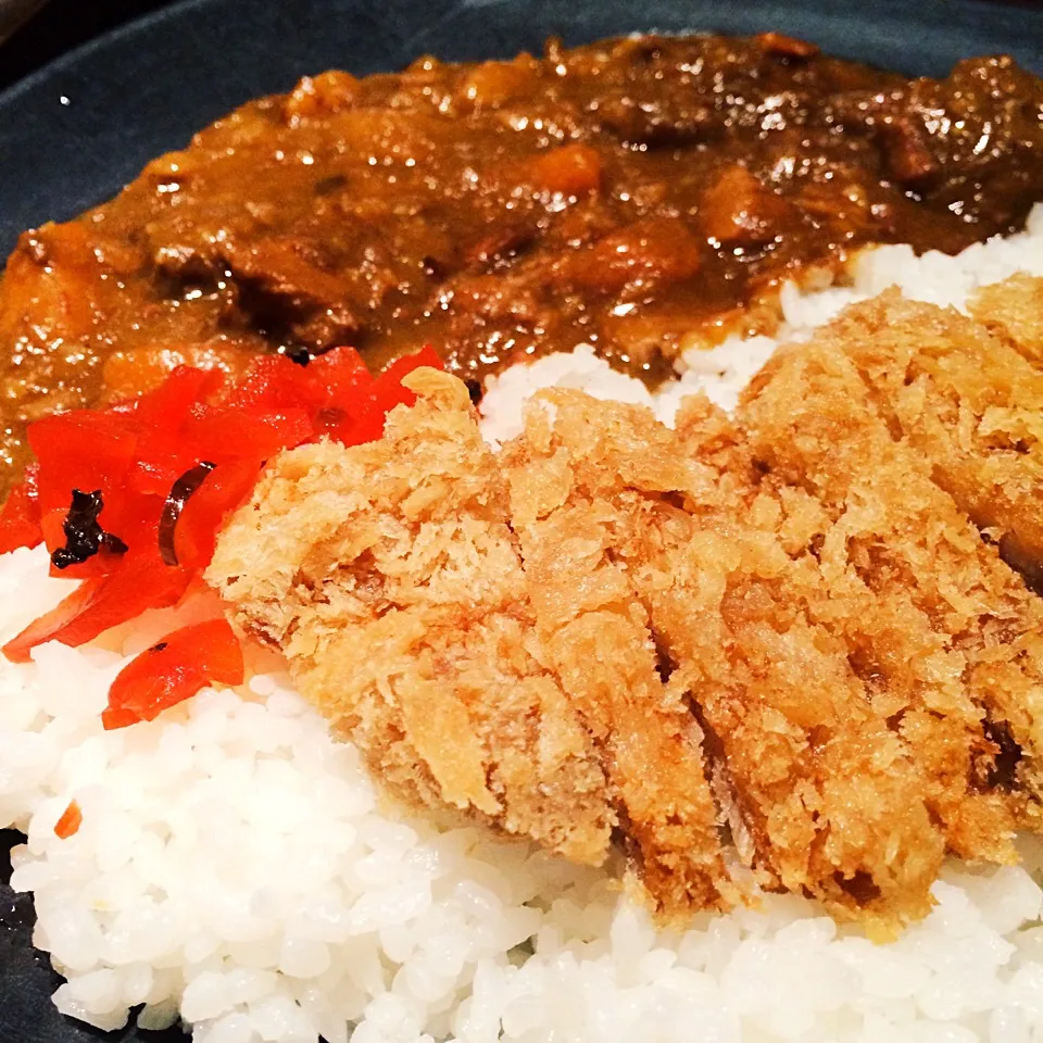 Curry with fried pork 🍛🍛|AOEYYさん