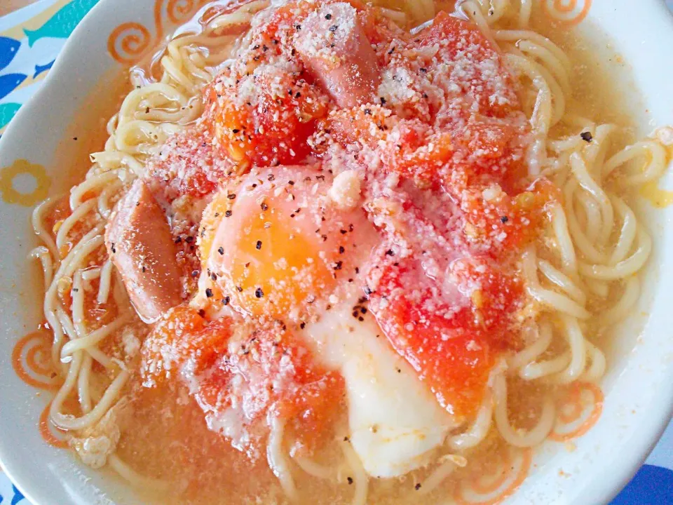 トマトスープパスタ？トマトラーメン？|ひとみんΨ(*´∀｀)Ψさん