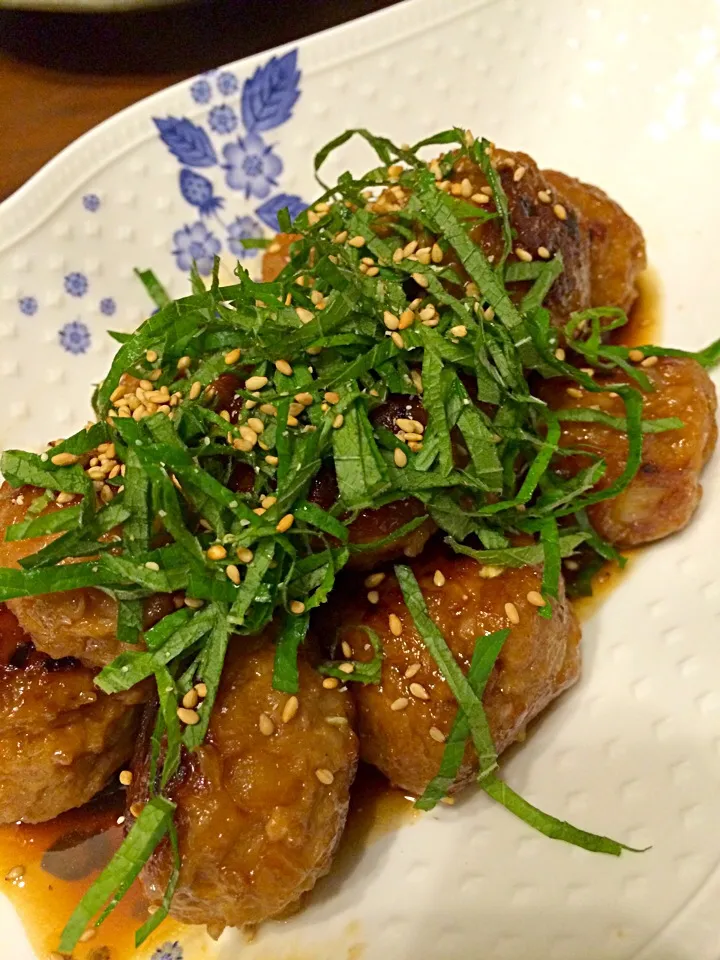 ひかりママ♡さんの料理 玉ねぎでカサ増し♪肉団子大葉ゴマまみれ♡おつまみに最高です(´∀｀)|Norikoさん