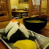 Snapdishの料理写真:〆のおにぎり|いしだひでヲさん