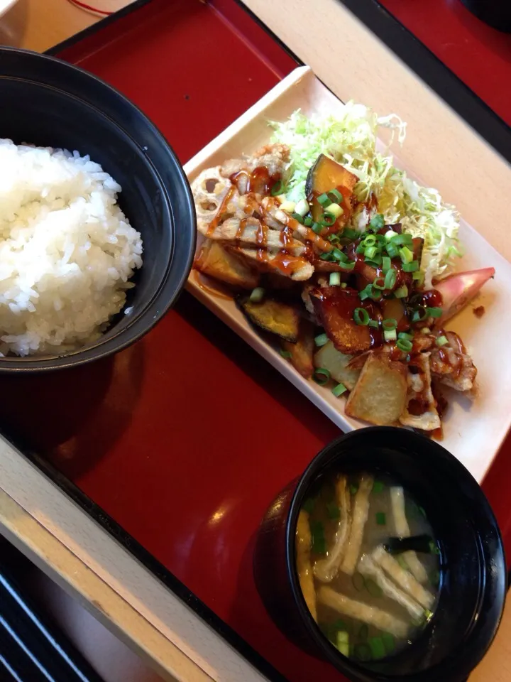 黒酢あんかけ定食|おぎしょーさん