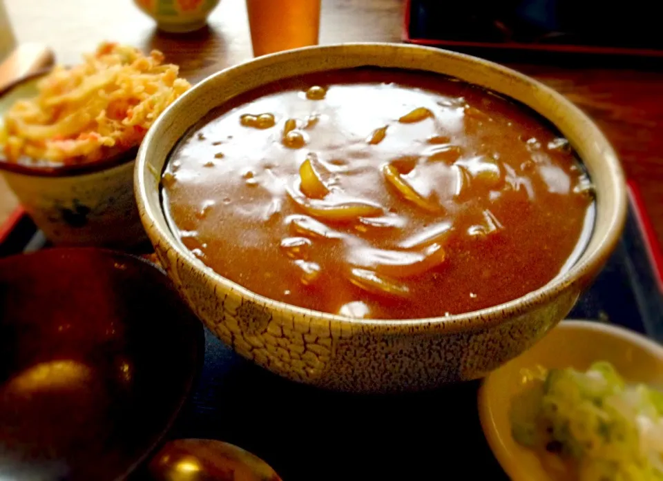 営業マンの昼ごはん カレーうどん|ぽんたさん