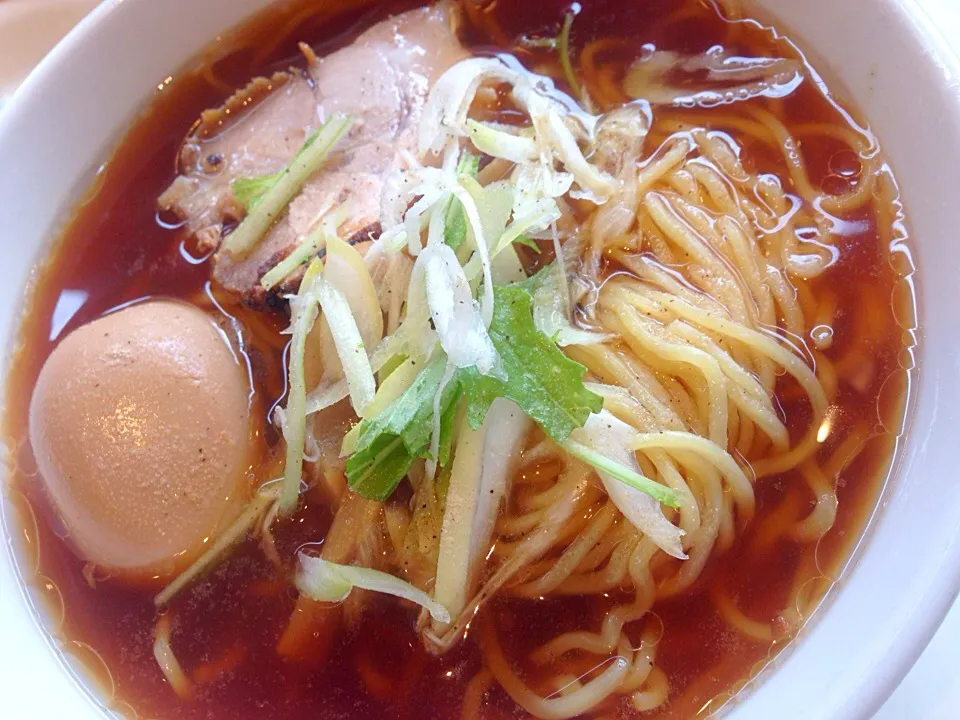 Snapdishの料理写真:横浜中華街・聘珍茶寮 味付け玉子麺🍜|ゆうじ.さん