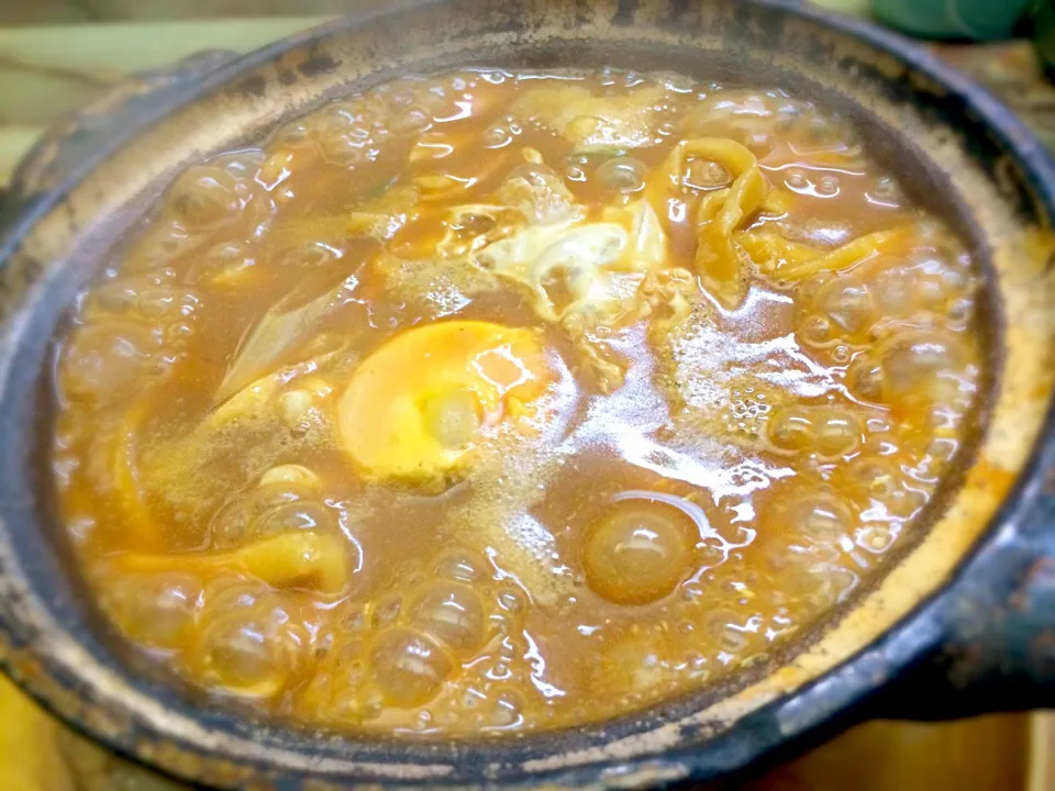 【本日のランチ】味噌煮込みうどん。あつあつー。(ﾟдﾟ)ｳﾏｰ|JTKさん