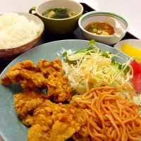 Snapdishの料理写真:から揚げらんち|Tamoto  Hisashiさん