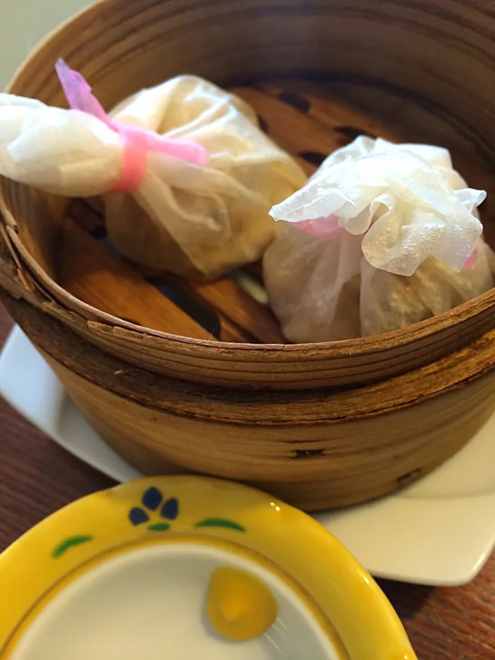 Steamed chicken dumpling in rice paper|Ong Sor Fernさん