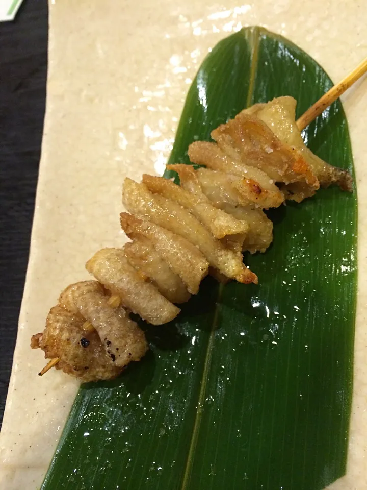 Chicken skin with salt|Ong Sor Fernさん