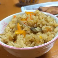 簡単炊き込みご飯|ひさりんさん