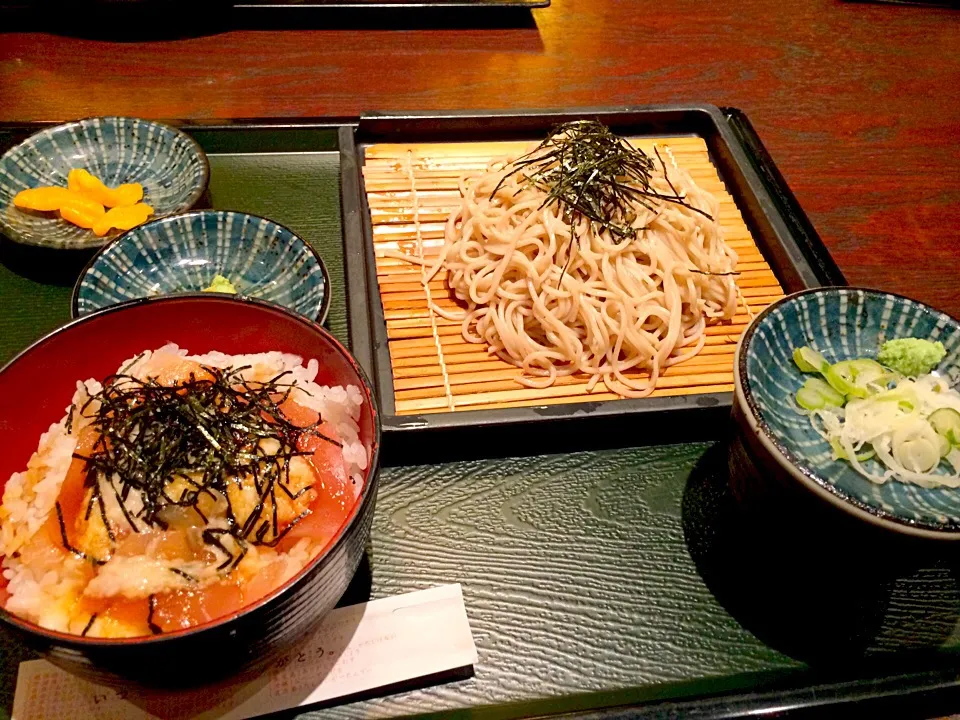 山かけ丼とお蕎麦|こんどう かずゆきさん