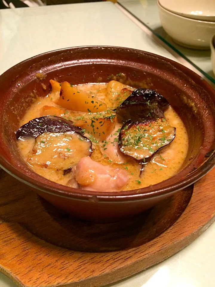 茄子と鶏のグリーンカレー。ご飯が欲しくなる。メニューになかったけど出してもらった^_^|土屋幸治さん