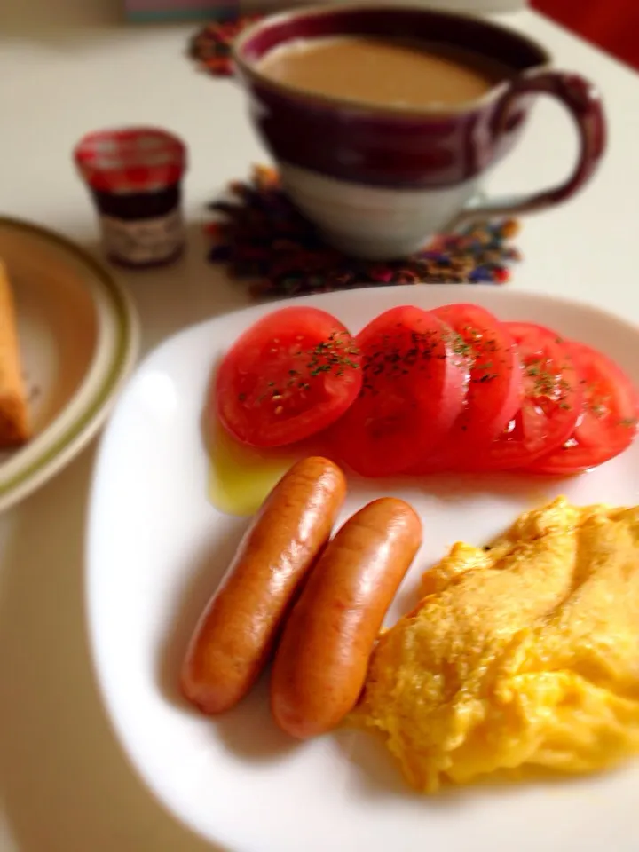 雨の日の憂鬱な朝も、しっかり朝ご飯で吹っ飛ばそう！|Hanaeさん