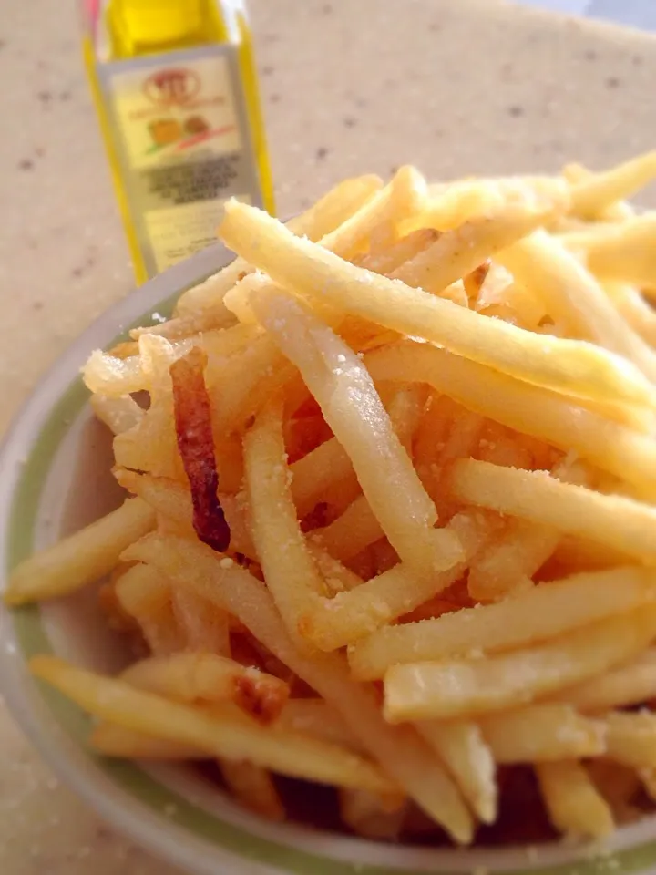 Parmesan truffle fries|Carol Yewさん